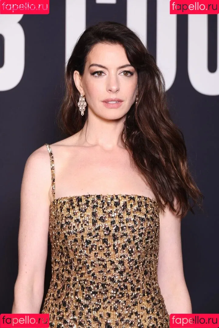 Anne Hathaway / ahathawaynews / annehathaway / heatherannie Onlyfans Photo Gallery 