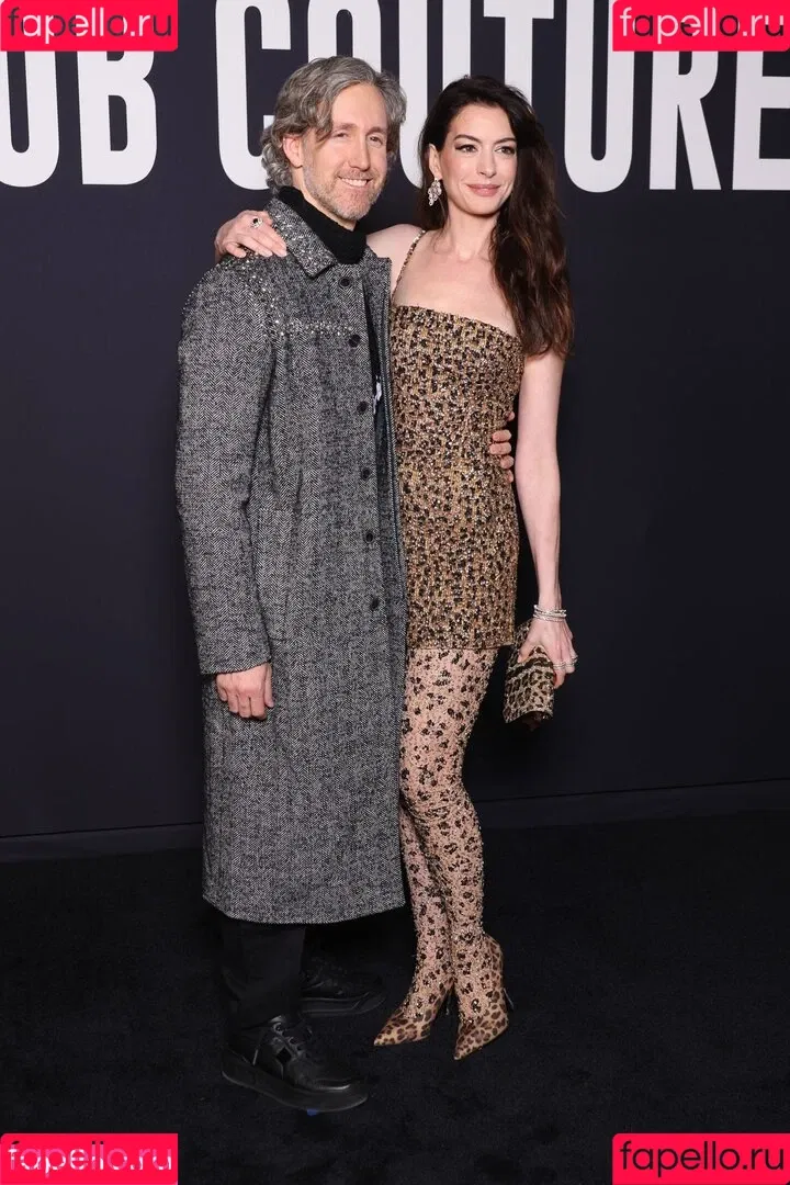 Anne Hathaway / ahathawaynews / annehathaway / heatherannie Onlyfans Photo Gallery 
