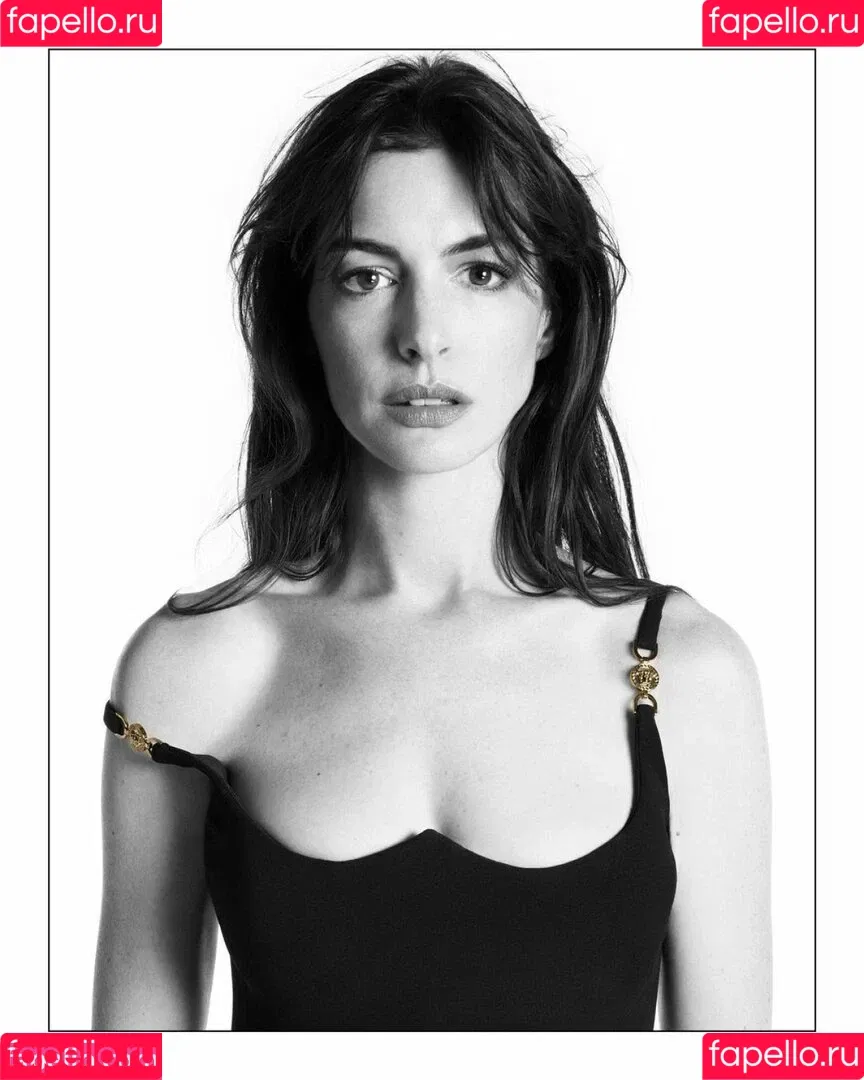 Anne Hathaway / ahathawaynews / annehathaway / heatherannie Onlyfans Photo Gallery 