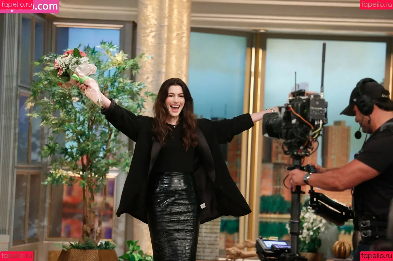 Anne Hathaway / ahathawaynews / annehathaway / heatherannie Onlyfans Photo Gallery 