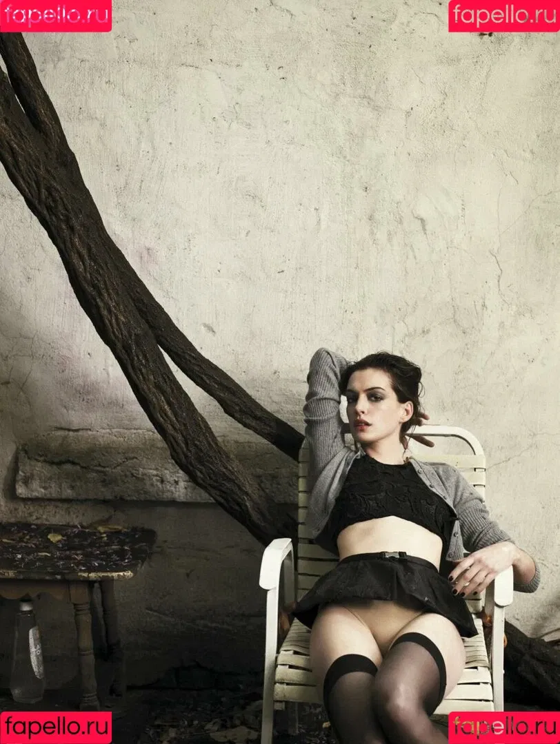 Anne Hathaway / ahathawaynews / annehathaway / heatherannie Onlyfans Photo Gallery 