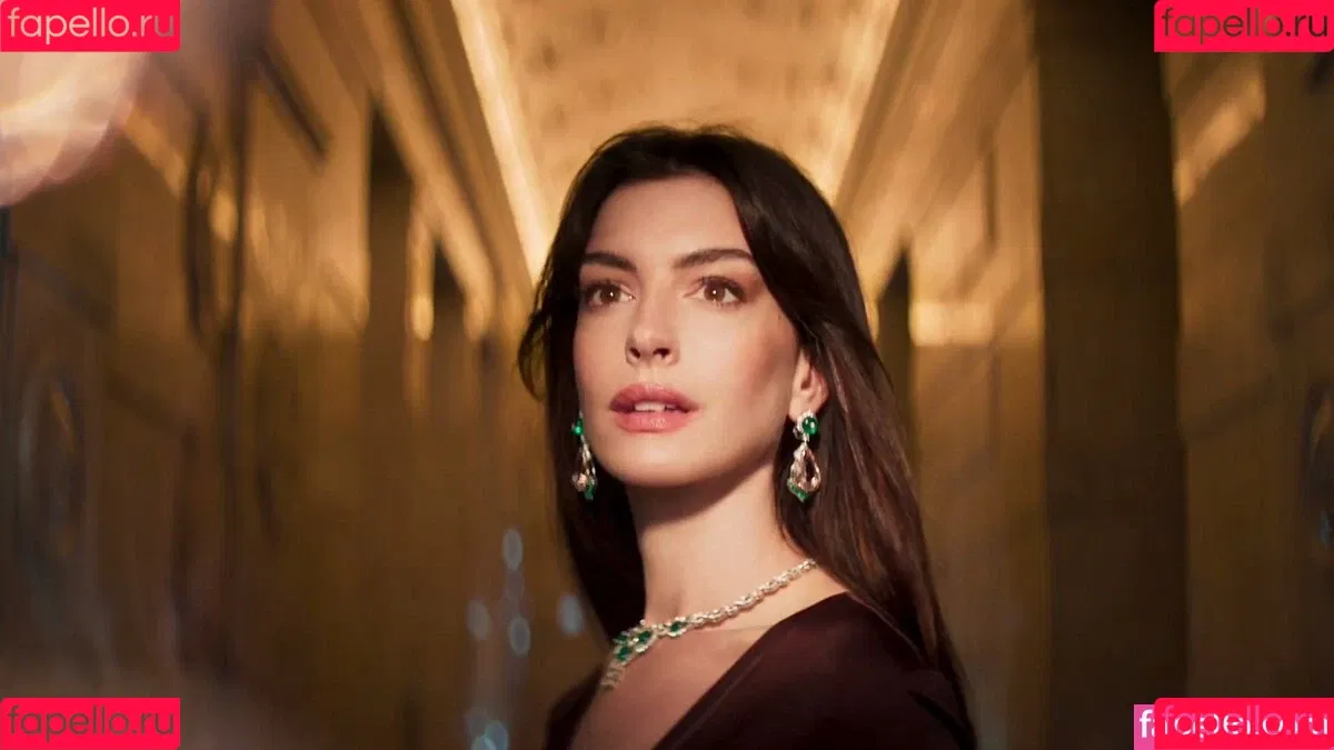 Anne Hathaway / ahathawaynews / annehathaway / heatherannie Onlyfans Photo Gallery 
