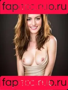 Anne Hathaway / ahathawaynews / annehathaway / heatherannie Onlyfans Photo Gallery 