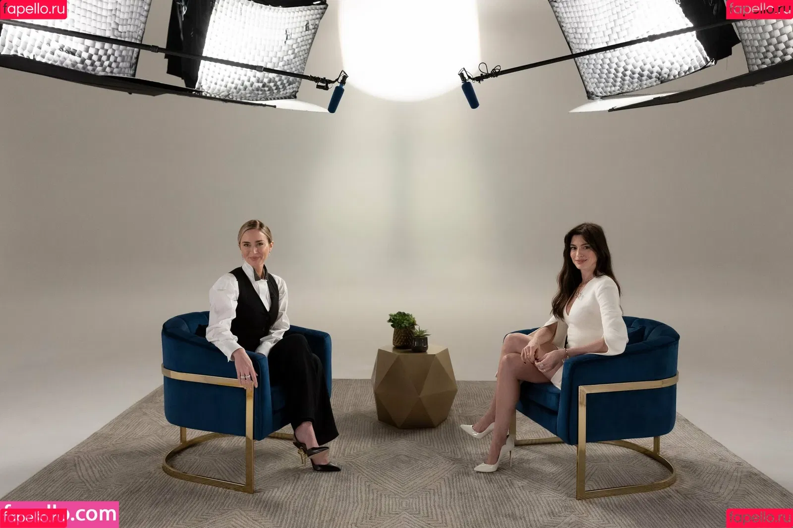 Anne Hathaway / ahathawaynews / annehathaway / heatherannie Onlyfans Photo Gallery 