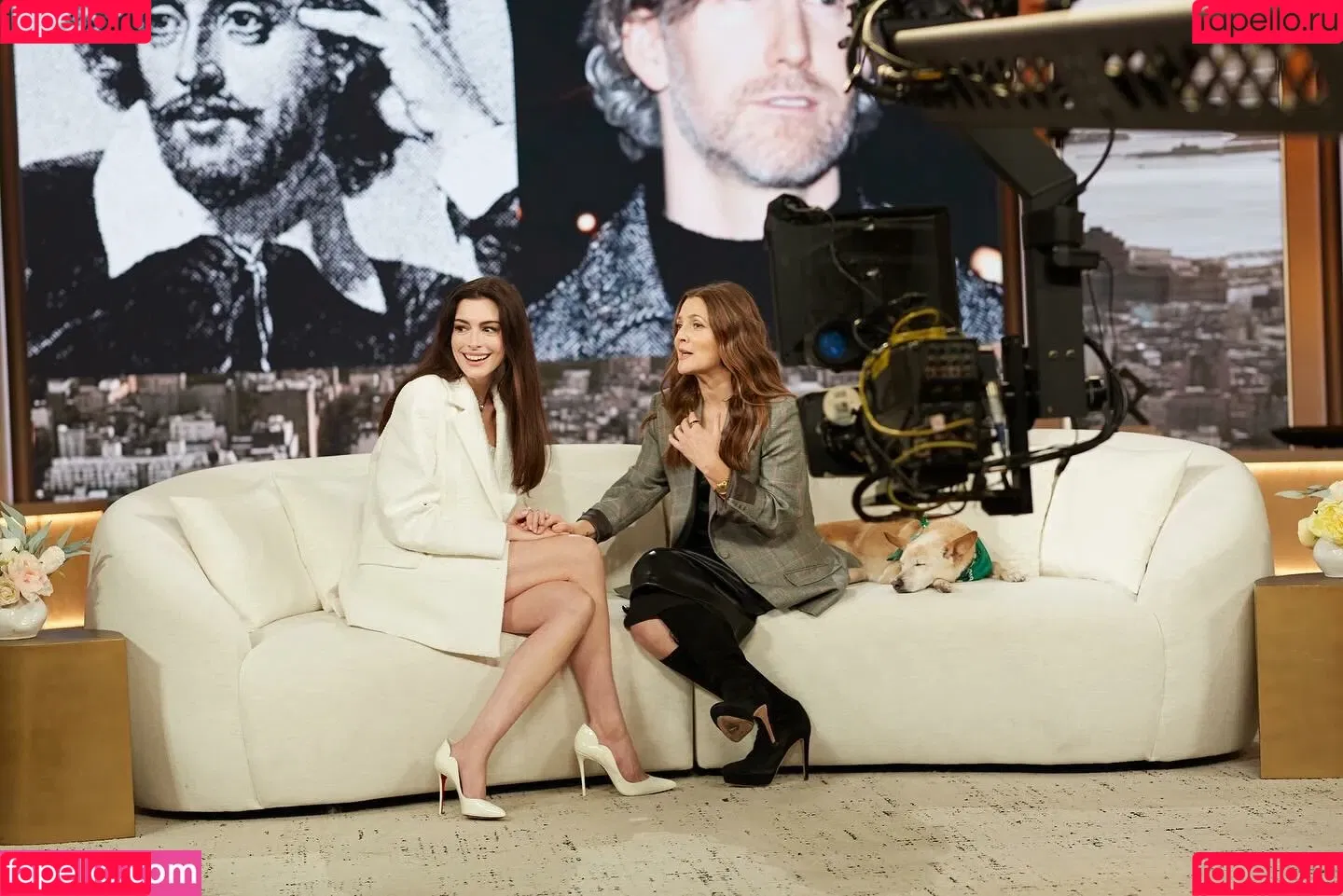 Anne Hathaway / ahathawaynews / annehathaway / heatherannie Onlyfans Photo Gallery 