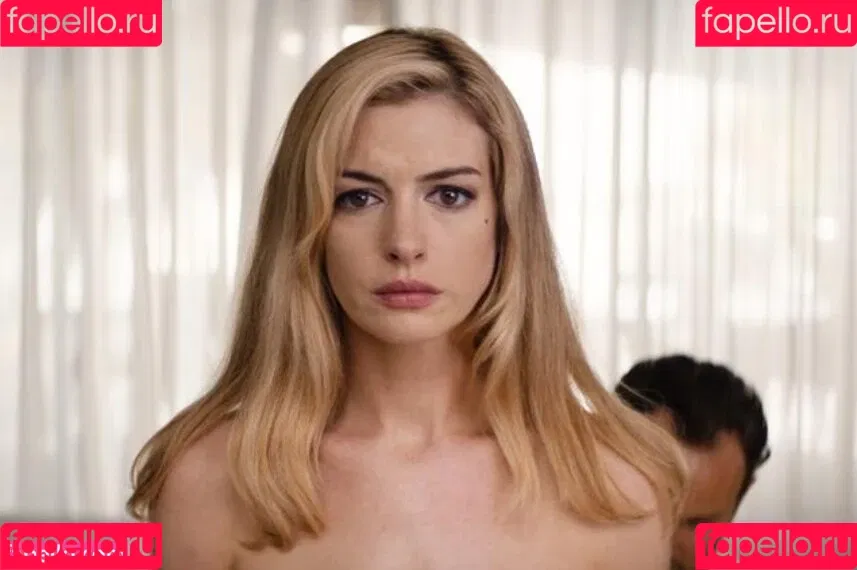 Anne Hathaway / ahathawaynews / annehathaway / heatherannie Onlyfans Photo Gallery 