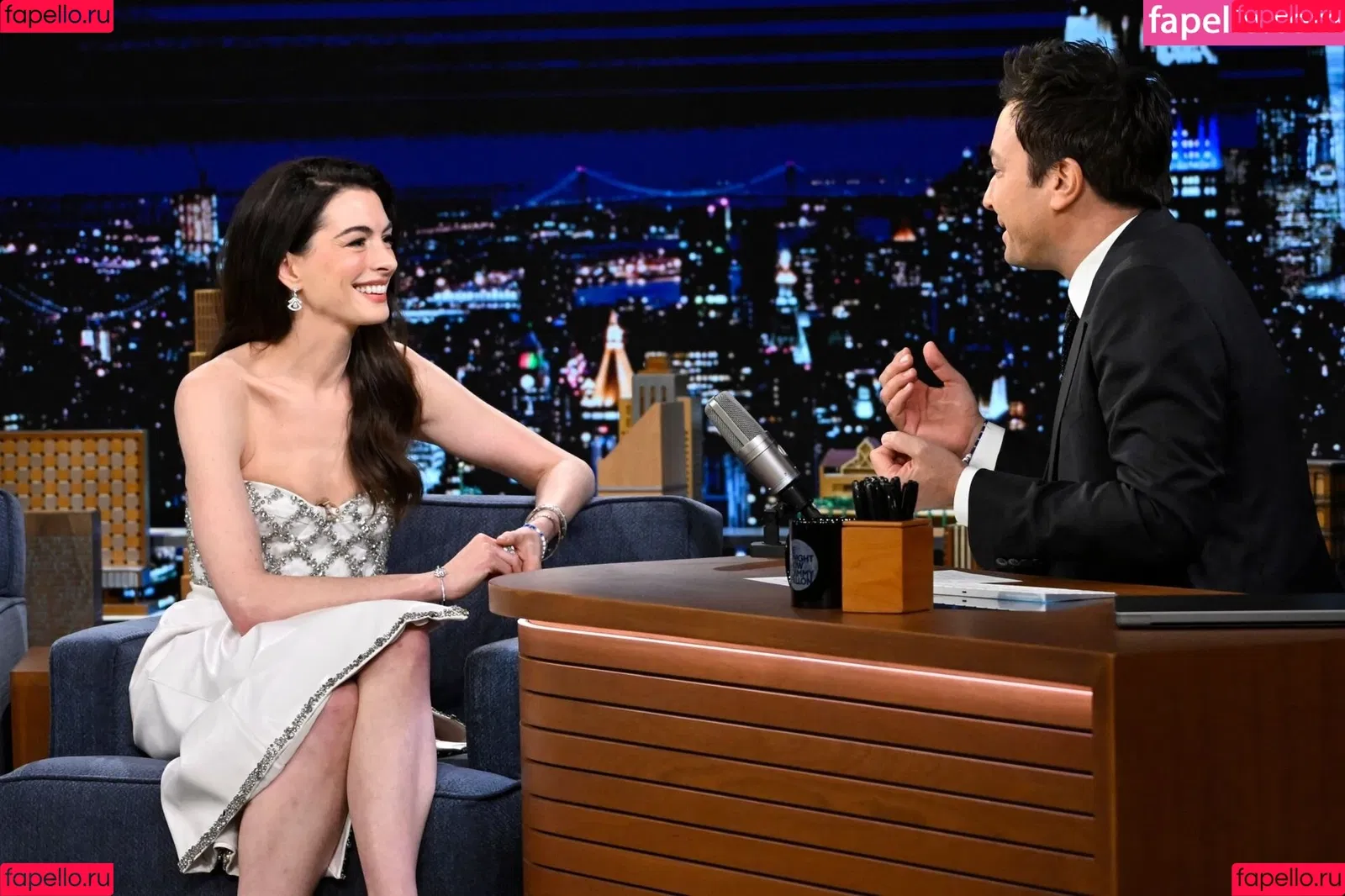 Anne Hathaway / ahathawaynews / annehathaway / heatherannie Onlyfans Photo Gallery 