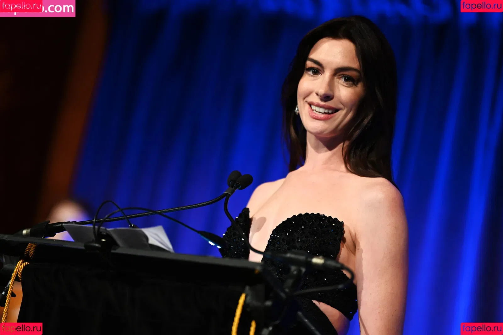 Anne Hathaway / ahathawaynews / annehathaway / heatherannie Onlyfans Photo Gallery 