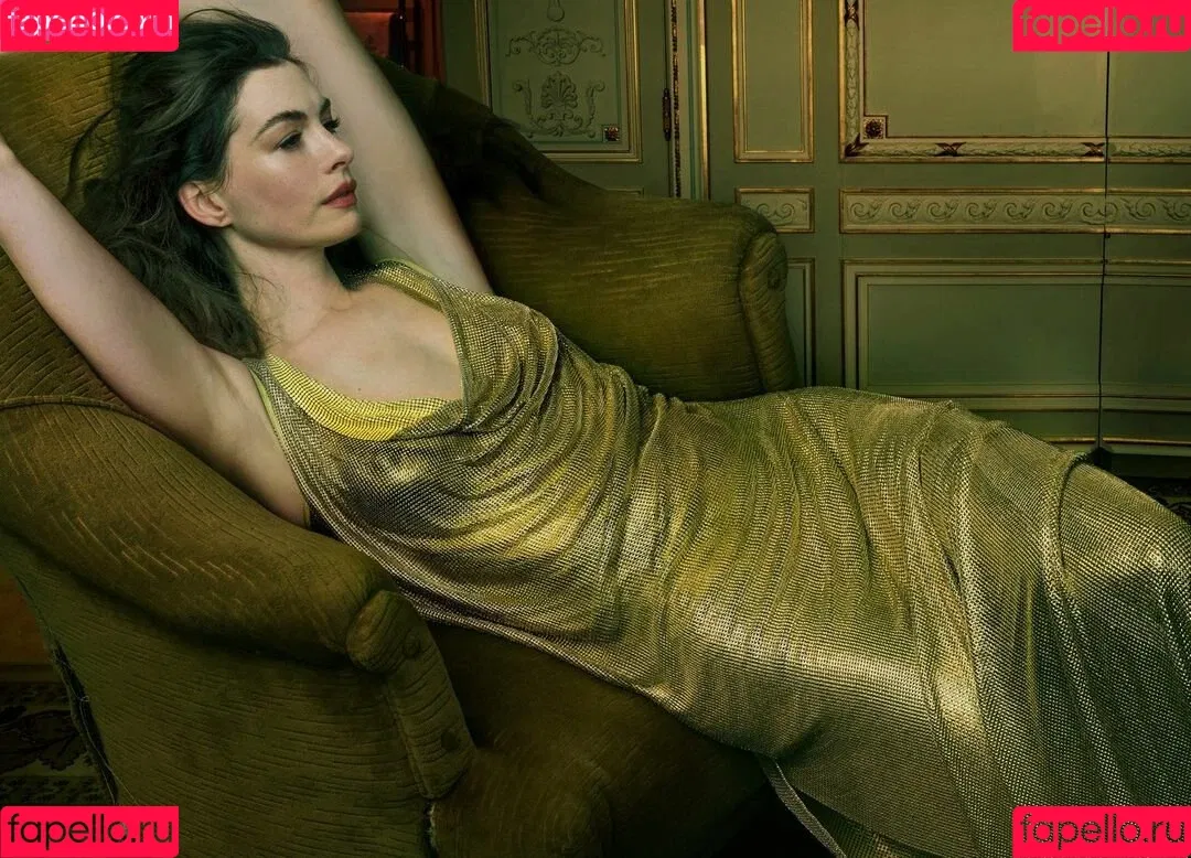 Anne Hathaway / ahathawaynews / annehathaway / heatherannie Onlyfans Photo Gallery 