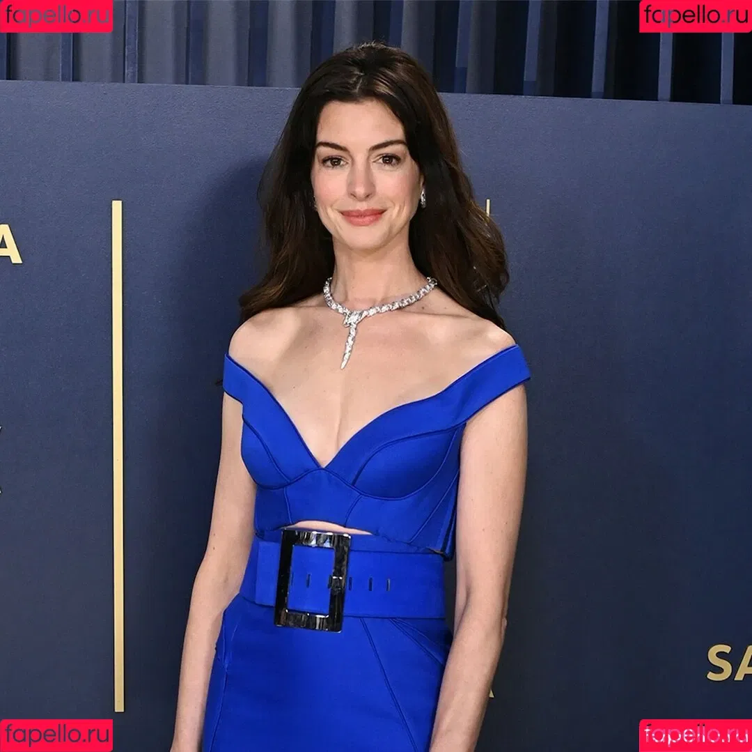 Anne Hathaway / ahathawaynews / annehathaway / heatherannie Onlyfans Photo Gallery 
