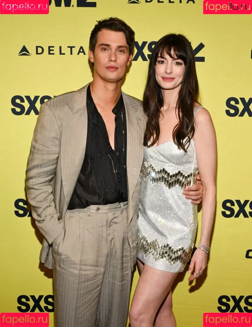 Anne Hathaway / ahathawaynews / annehathaway / heatherannie Onlyfans Photo Gallery 