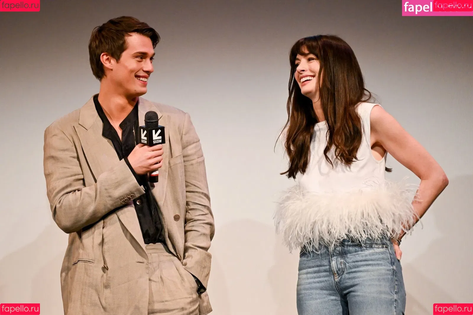 Anne Hathaway / ahathawaynews / annehathaway / heatherannie Onlyfans Photo Gallery 