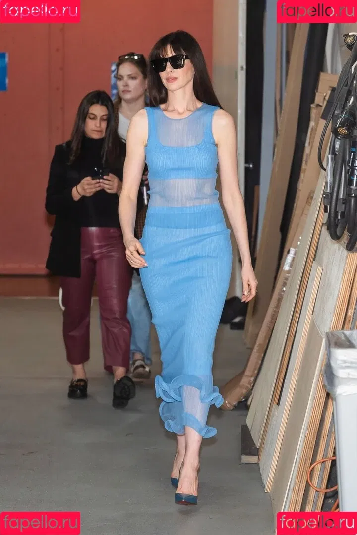 Anne Hathaway / ahathawaynews / annehathaway / heatherannie Onlyfans Photo Gallery 