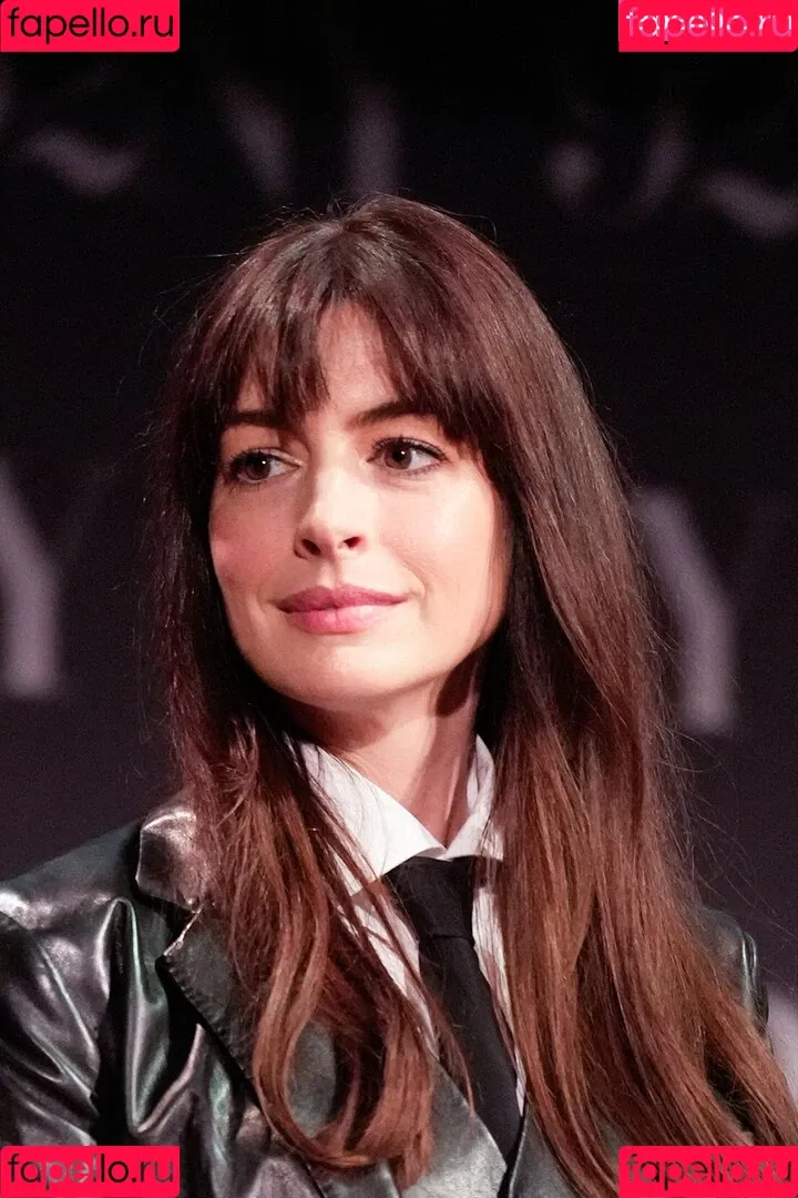 Anne Hathaway / ahathawaynews / annehathaway / heatherannie Onlyfans Photo Gallery 