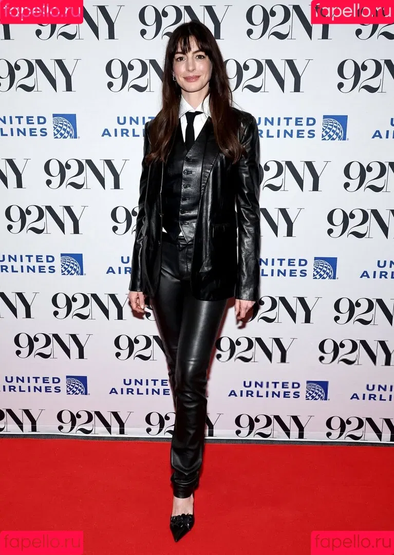 Anne Hathaway / ahathawaynews / annehathaway / heatherannie Onlyfans Photo Gallery 