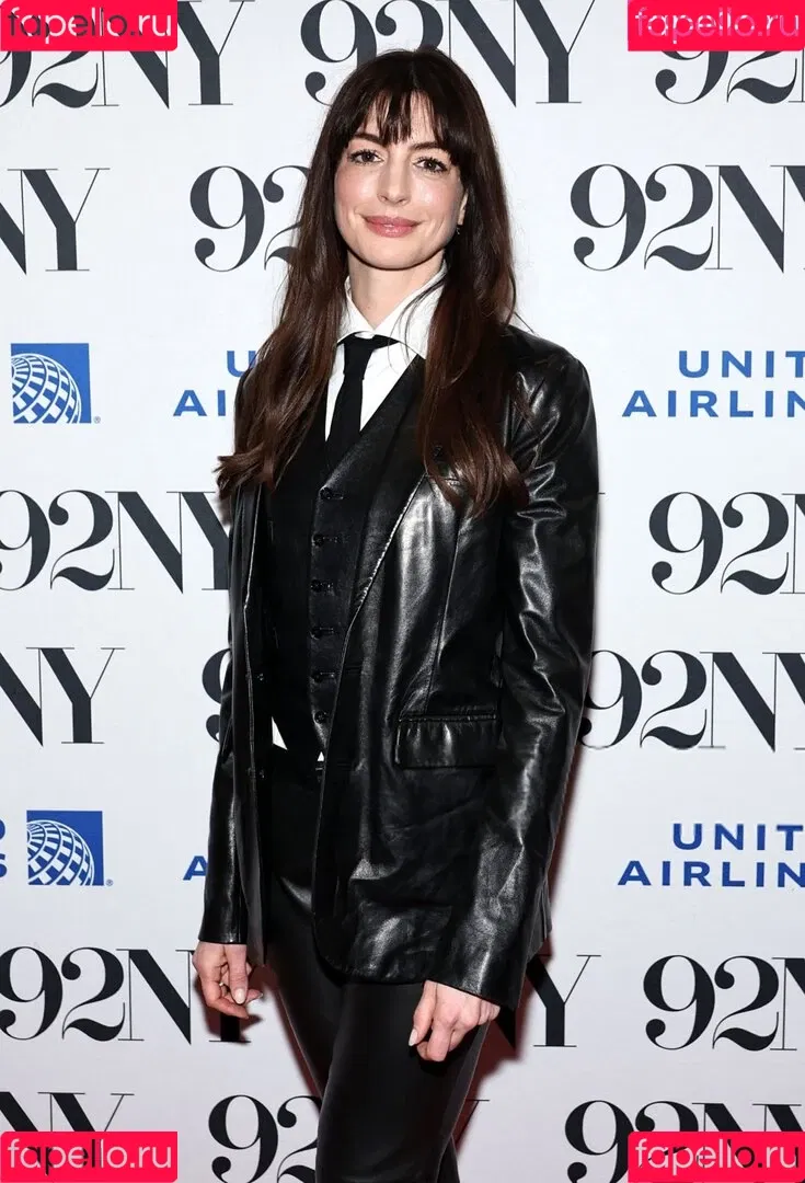 Anne Hathaway / ahathawaynews / annehathaway / heatherannie Onlyfans Photo Gallery 
