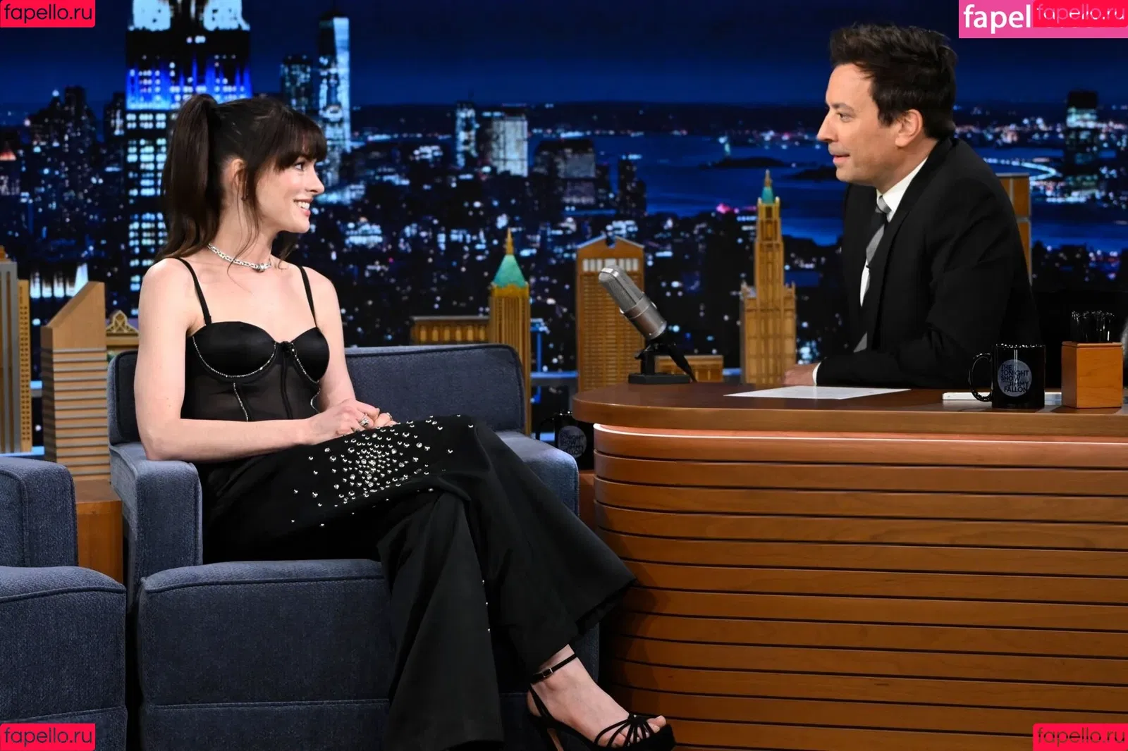 Anne Hathaway / ahathawaynews / annehathaway / heatherannie Onlyfans Photo Gallery 