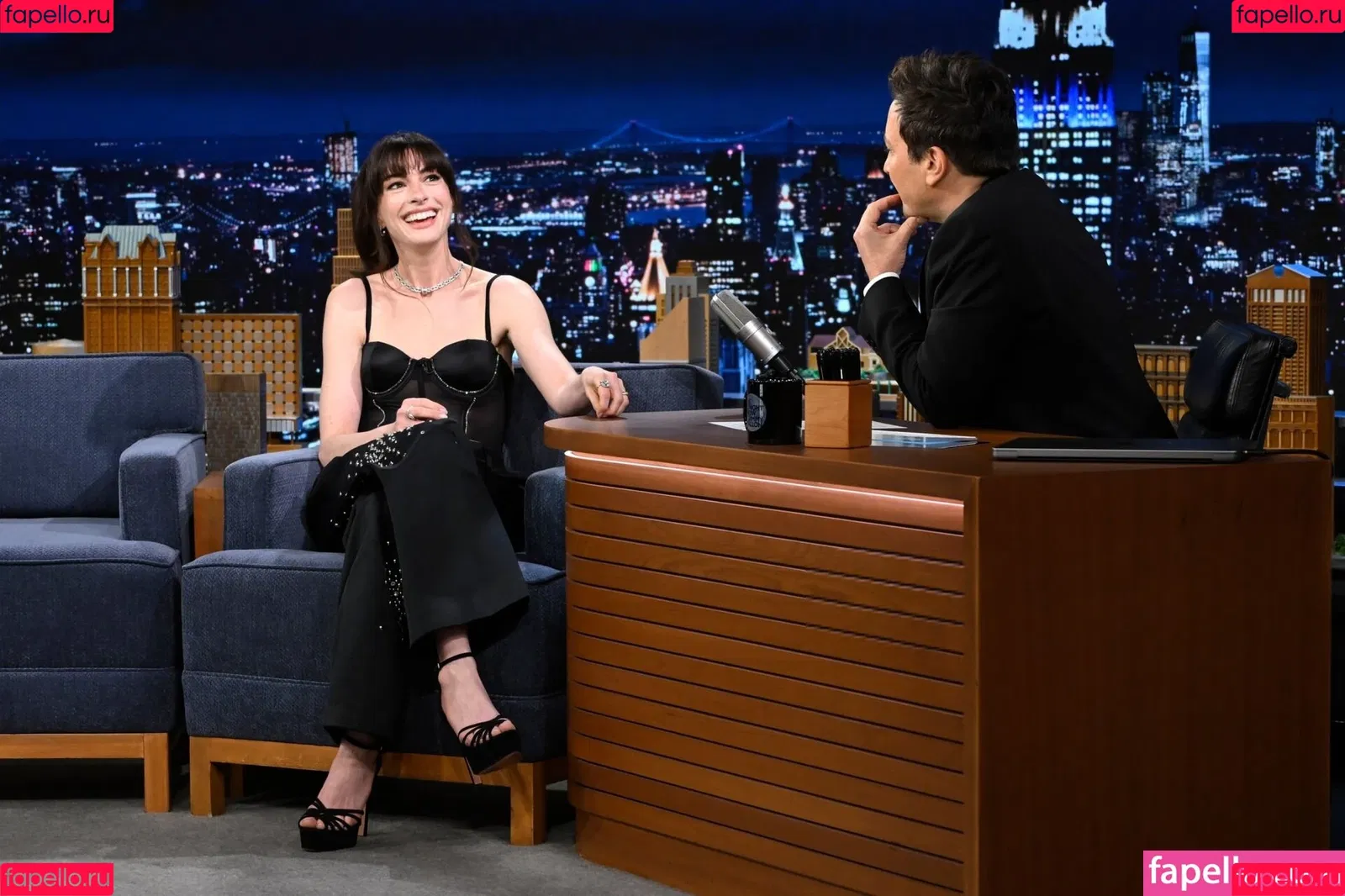 Anne Hathaway / ahathawaynews / annehathaway / heatherannie Onlyfans Photo Gallery 