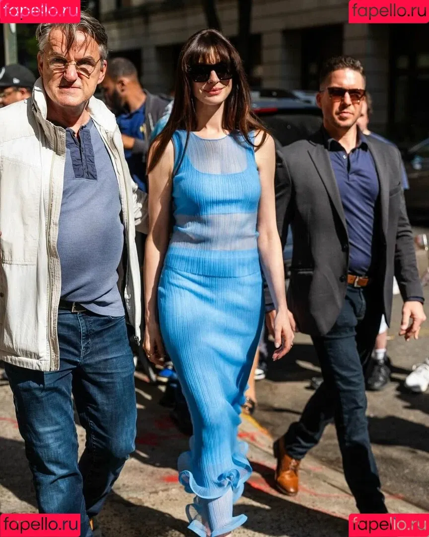 Anne Hathaway / ahathawaynews / annehathaway / heatherannie Onlyfans Photo Gallery 