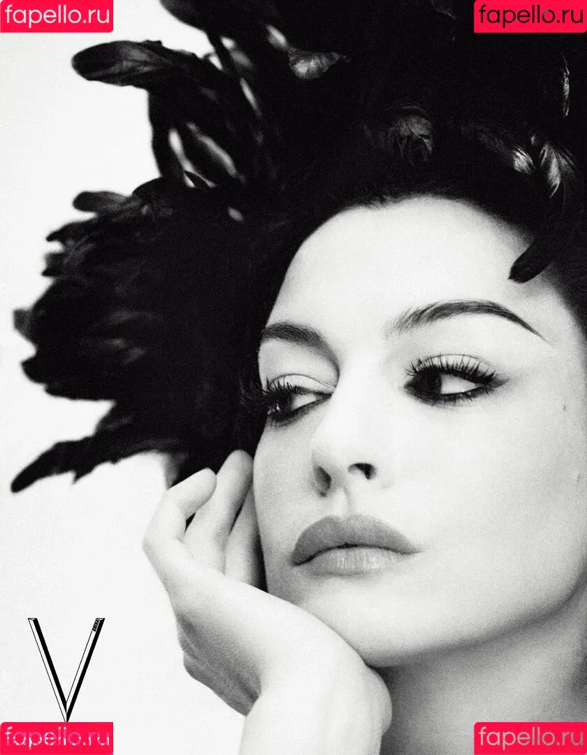 Anne Hathaway / ahathawaynews / annehathaway / heatherannie Onlyfans Photo Gallery 