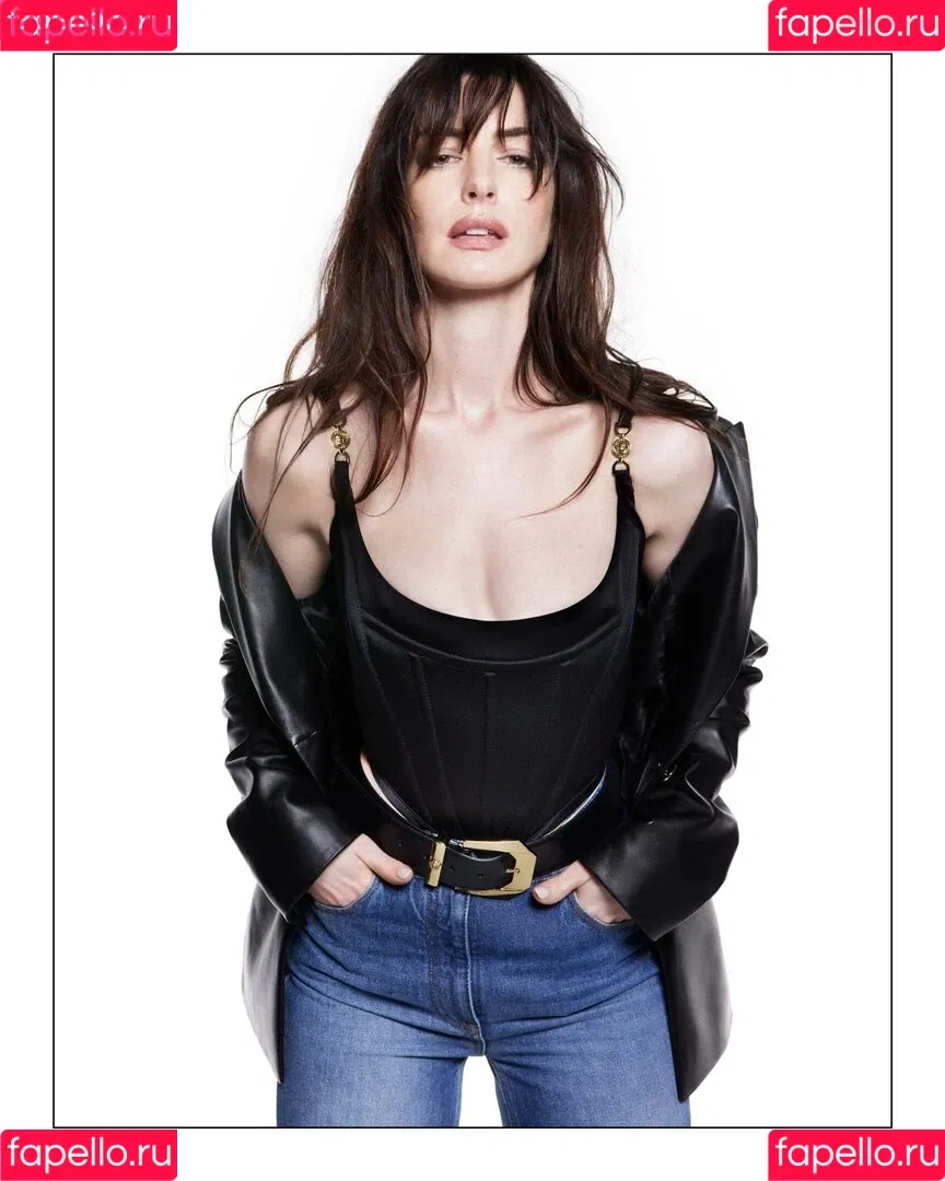 Anne Hathaway / ahathawaynews / annehathaway / heatherannie Onlyfans Photo Gallery 