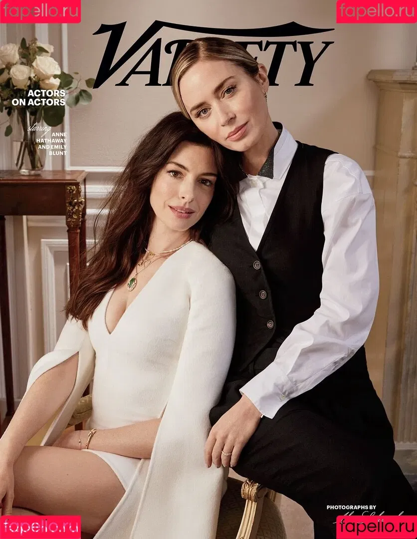 Anne Hathaway / ahathawaynews / annehathaway / heatherannie Onlyfans Photo Gallery 