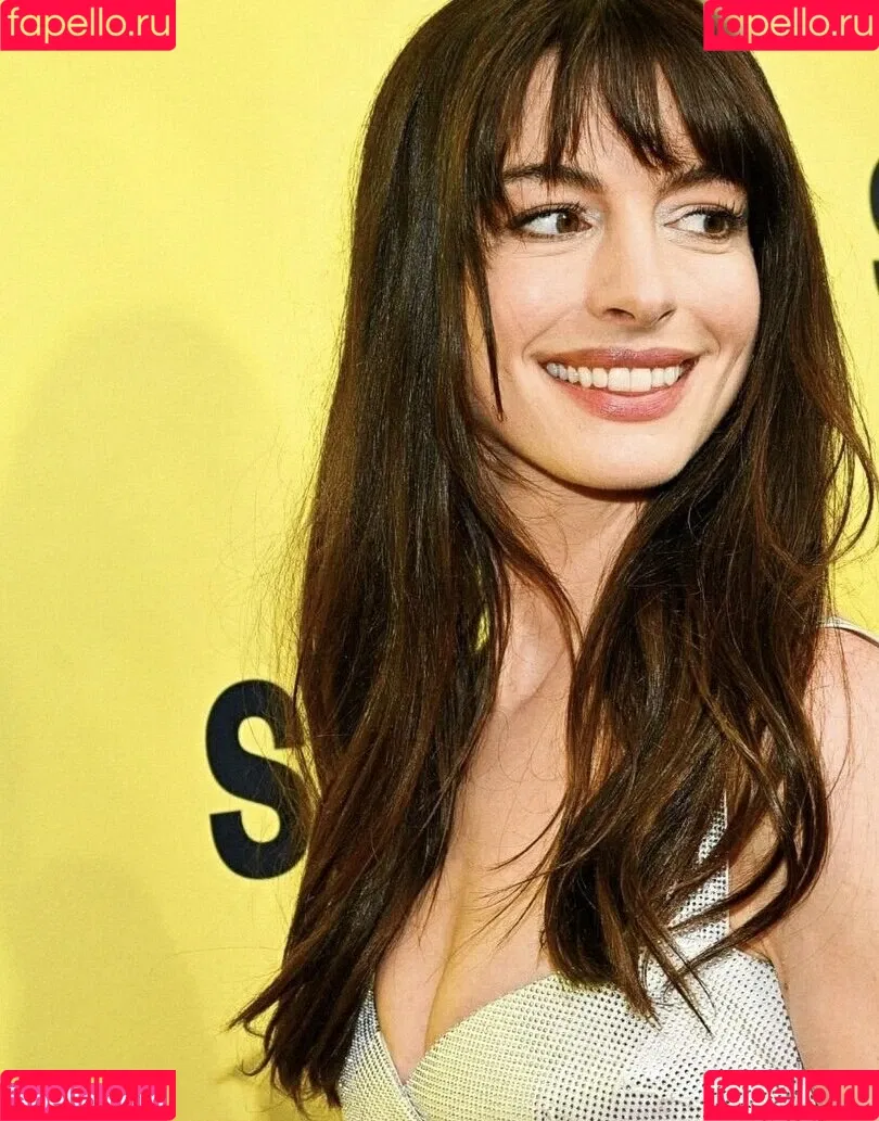 Anne Hathaway / ahathawaynews / annehathaway / heatherannie Onlyfans Photo Gallery 