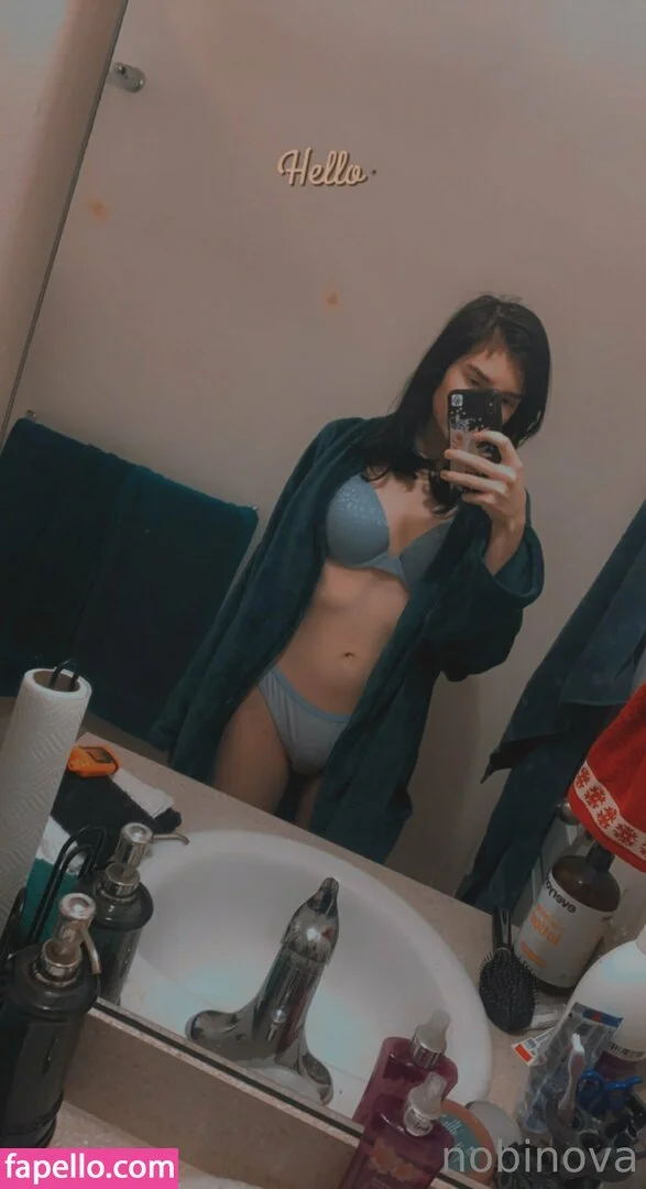 nobinova / nobinovareal Onlyfans Photo Gallery 