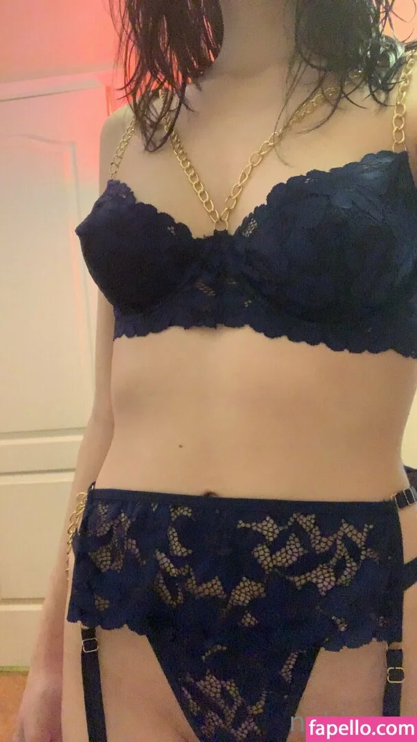 nobinova / nobinovareal Onlyfans Photo Gallery 