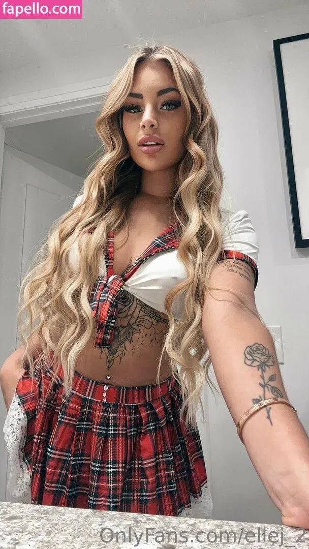 Lana James / ellej_2 / lana.p.james / xlanajamesx Onlyfans Photo Gallery 