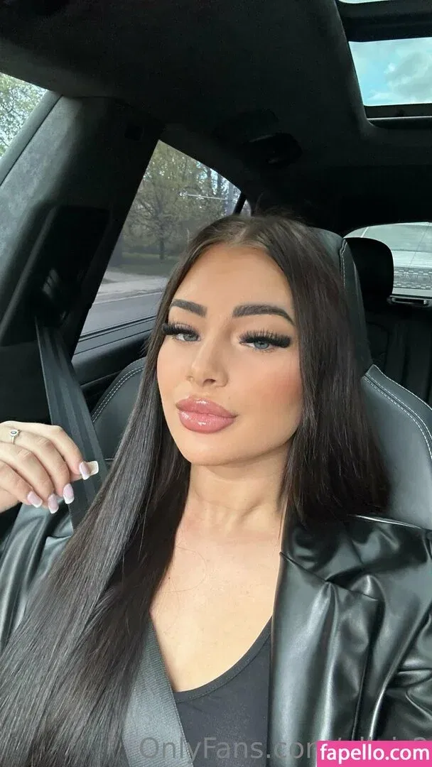 Lana James / ellej_2 / lana.p.james / xlanajamesx Onlyfans Photo Gallery 