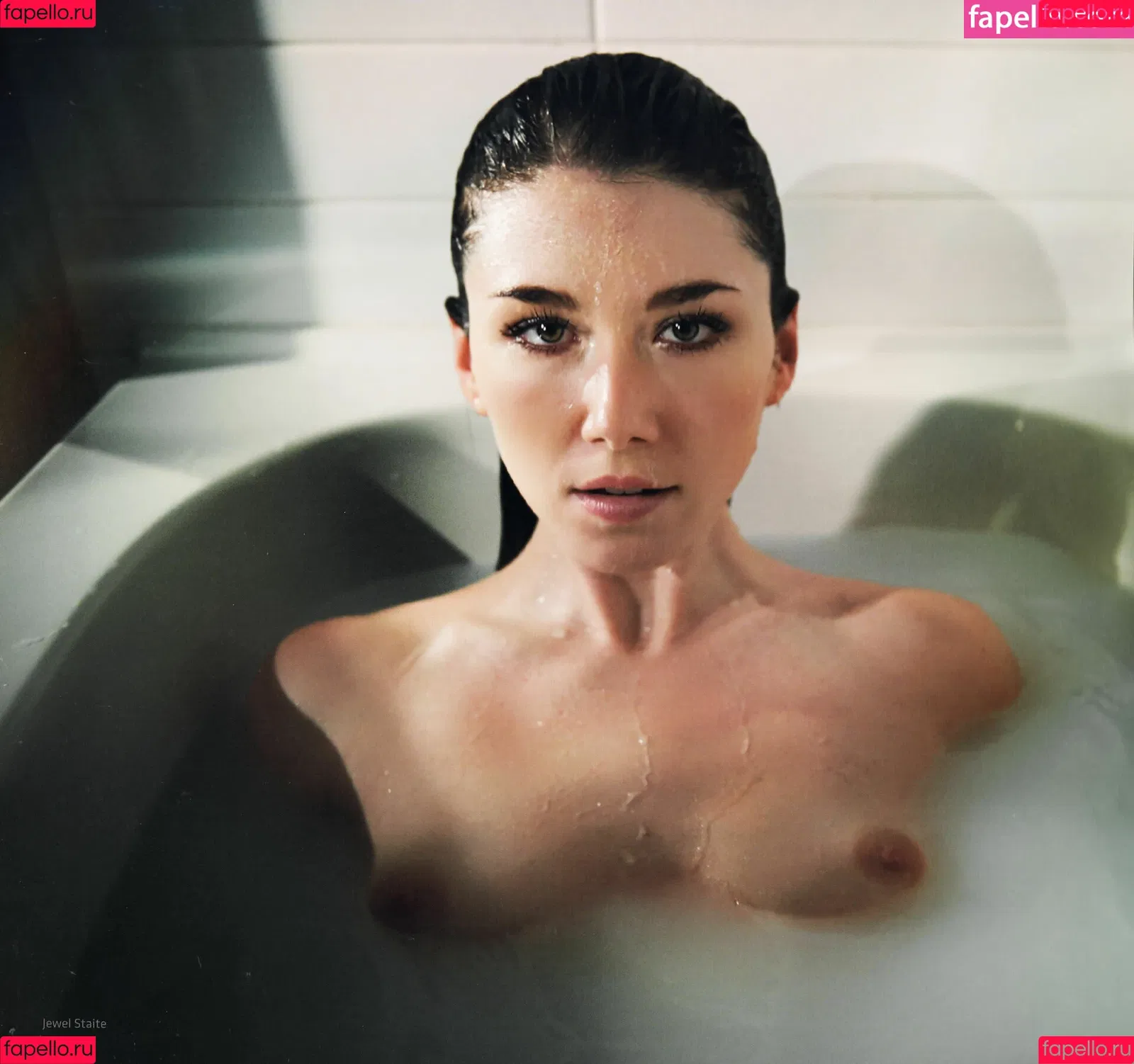 Jewel Staite / JewelStaite Onlyfans Photo Gallery 