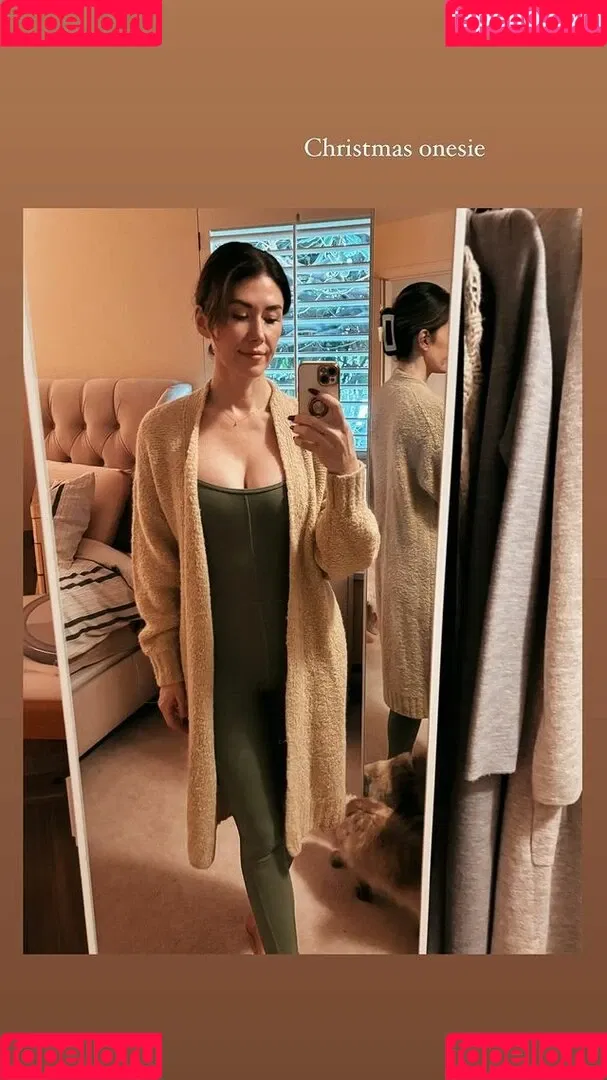 Jewel Staite / JewelStaite Onlyfans Photo Gallery 