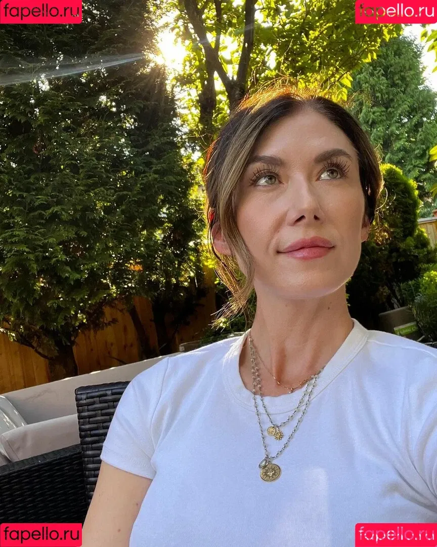 Jewel Staite / JewelStaite Onlyfans Photo Gallery 