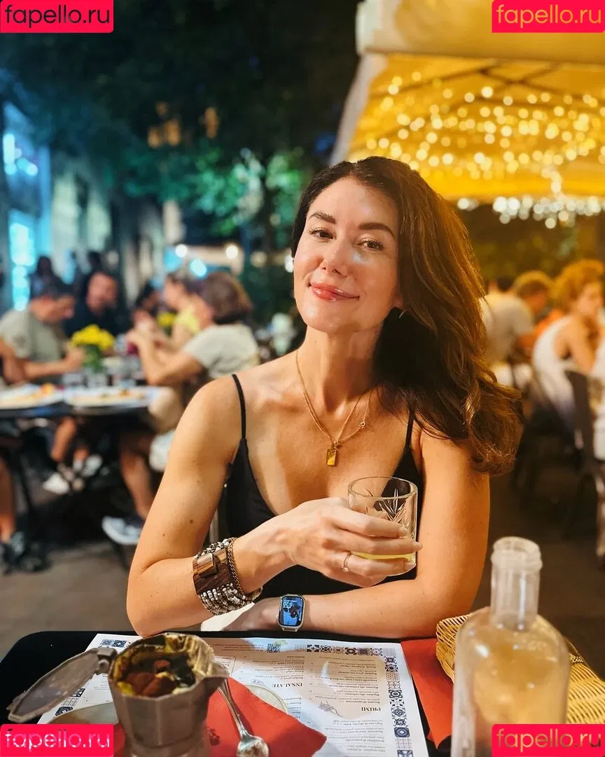 Jewel Staite / JewelStaite Onlyfans Photo Gallery 