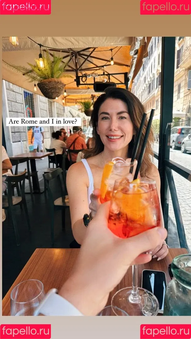 Jewel Staite / JewelStaite Onlyfans Photo Gallery 