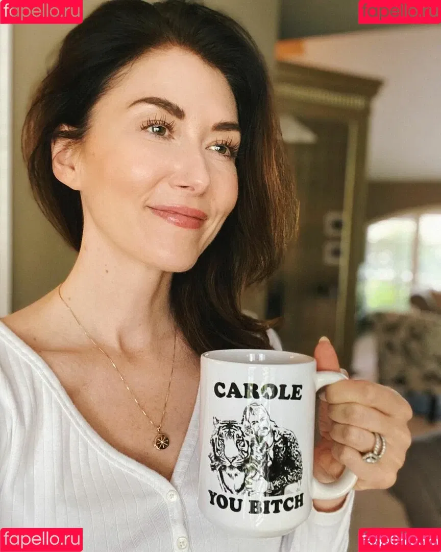 Jewel Staite / JewelStaite Onlyfans Photo Gallery 
