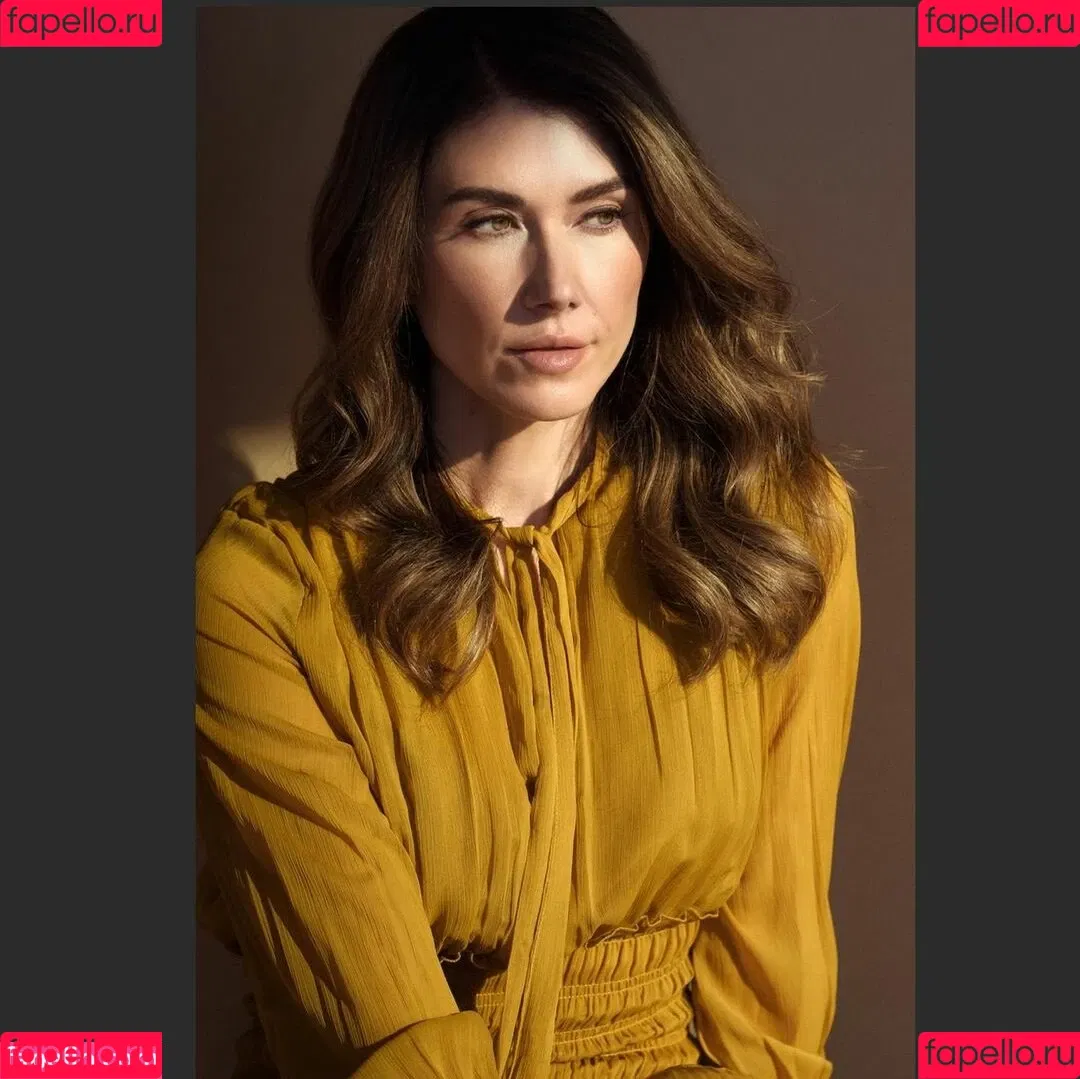Jewel Staite / JewelStaite Onlyfans Photo Gallery 