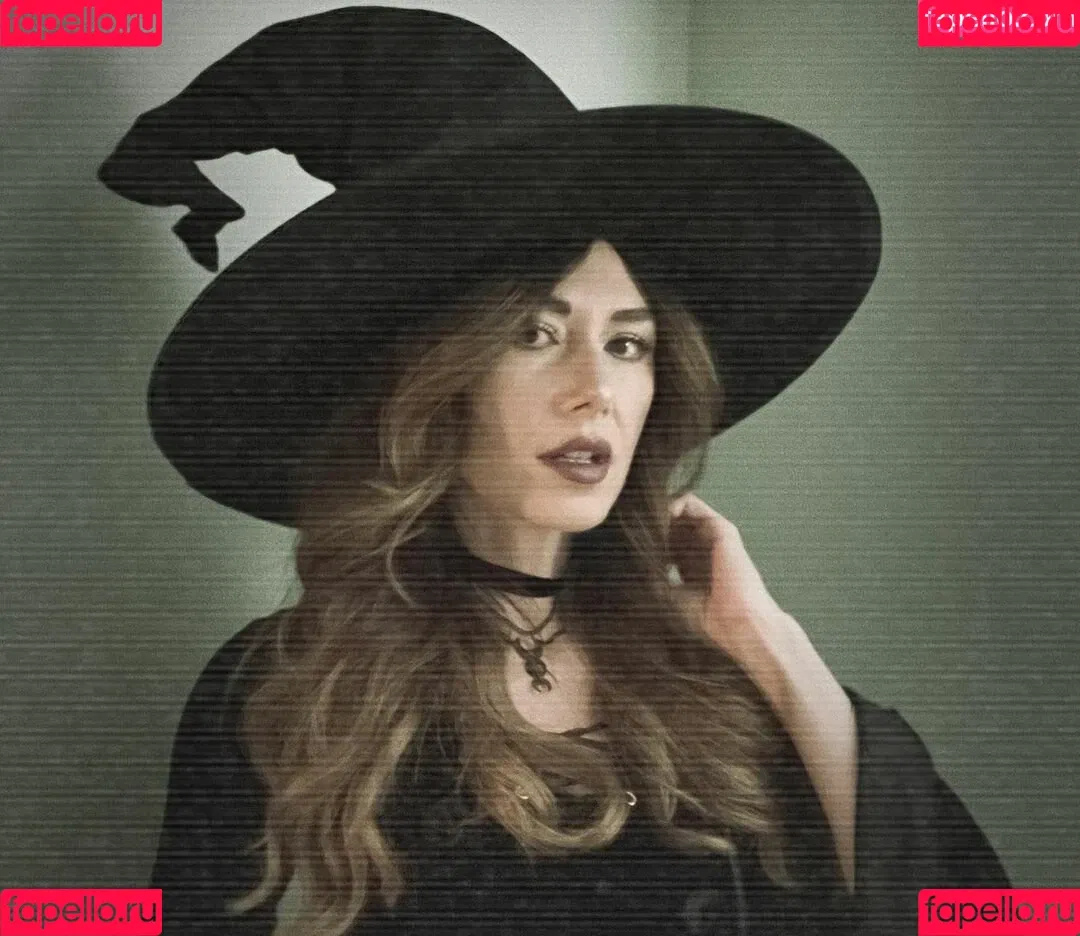 Jewel Staite / JewelStaite Onlyfans Photo Gallery 