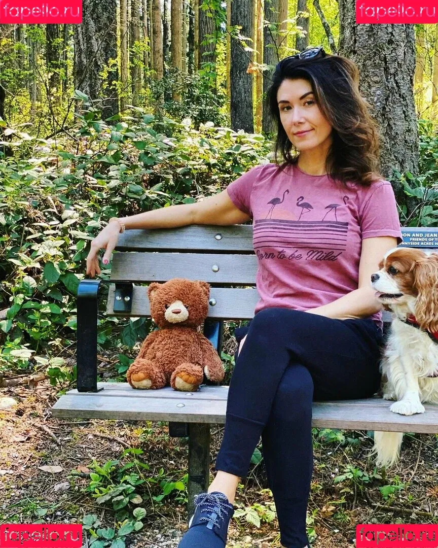 Jewel Staite / JewelStaite Onlyfans Photo Gallery 