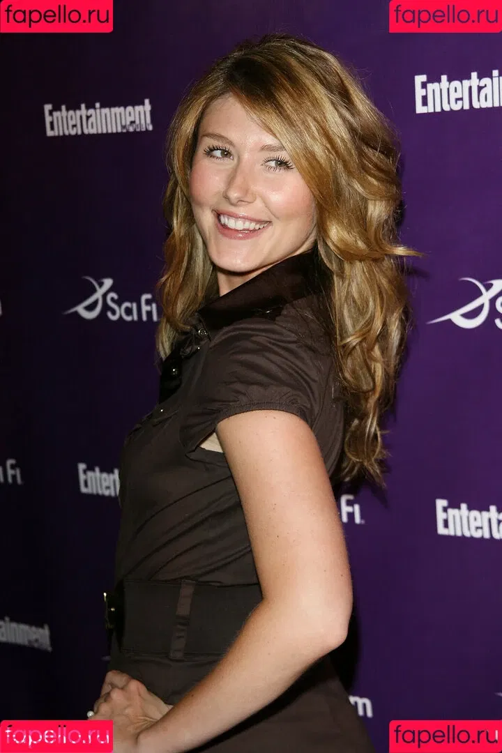 Jewel Staite / JewelStaite Onlyfans Photo Gallery 
