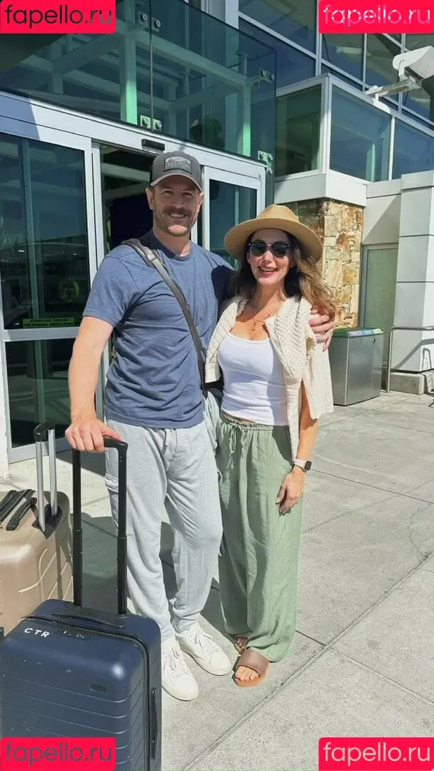 Jewel Staite / JewelStaite Onlyfans Photo Gallery 