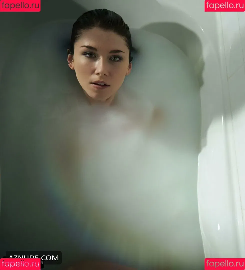 Jewel Staite / JewelStaite Onlyfans Photo Gallery 