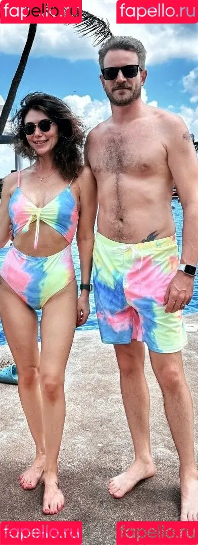Jewel Staite / JewelStaite Onlyfans Photo Gallery 
