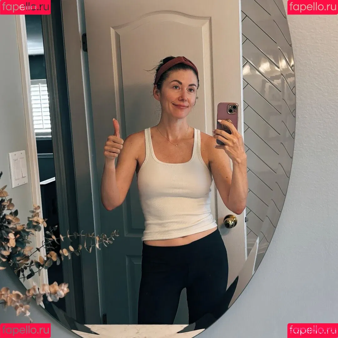 Jewel Staite / JewelStaite Onlyfans Photo Gallery 