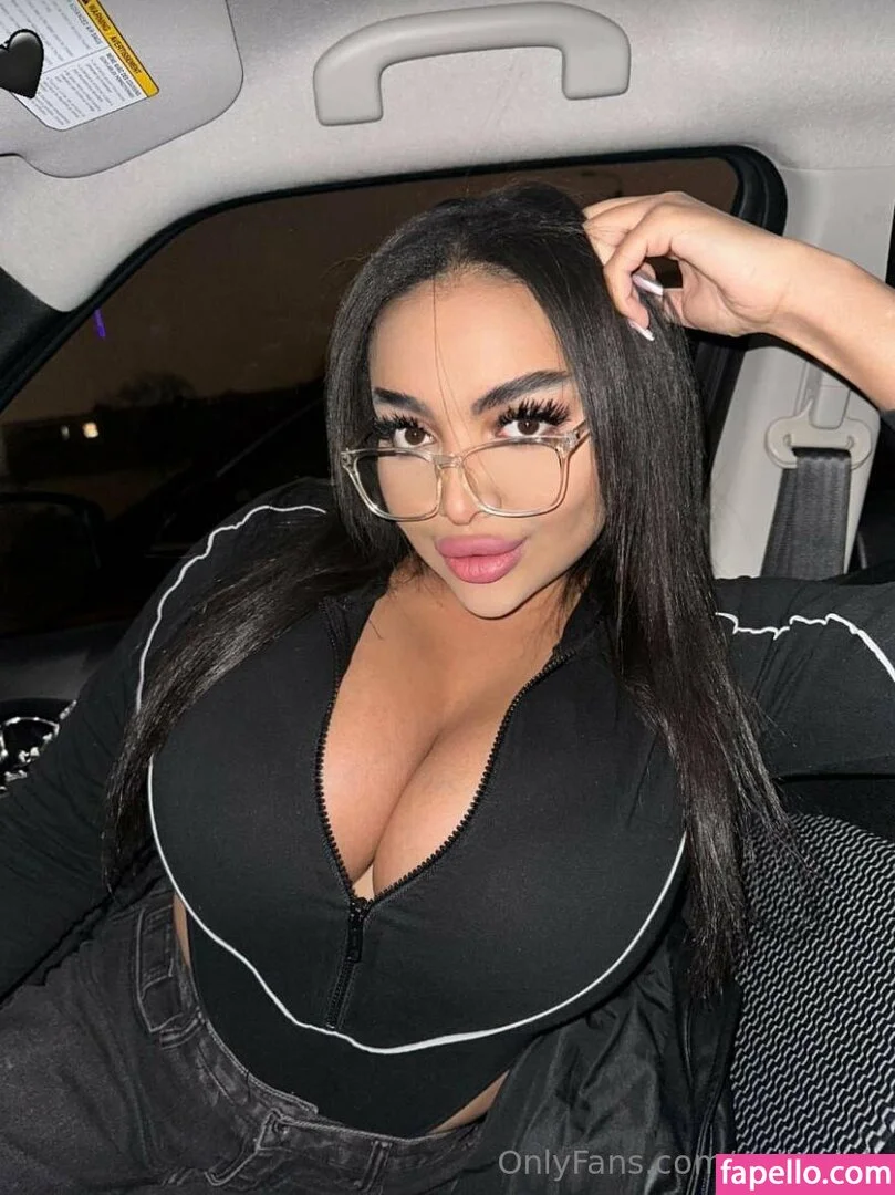 vallyk / vallypink Onlyfans Photo Gallery 