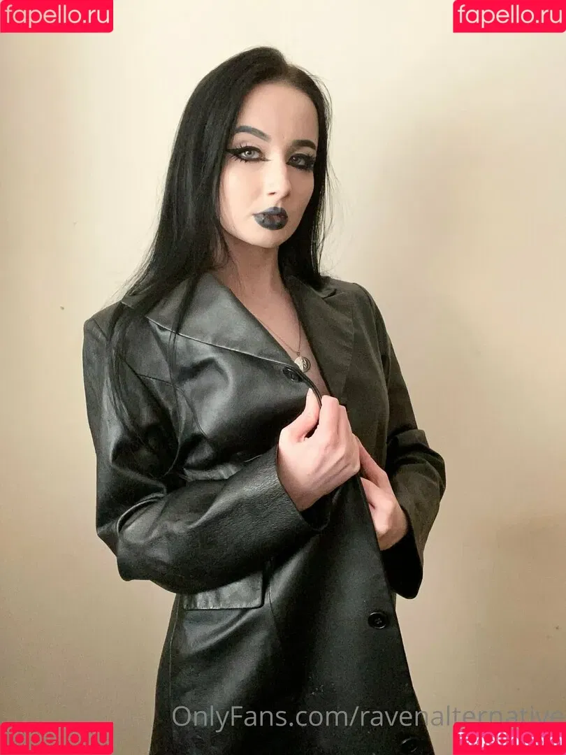 raven_alternative / ravenalternative Onlyfans Photo Gallery 
