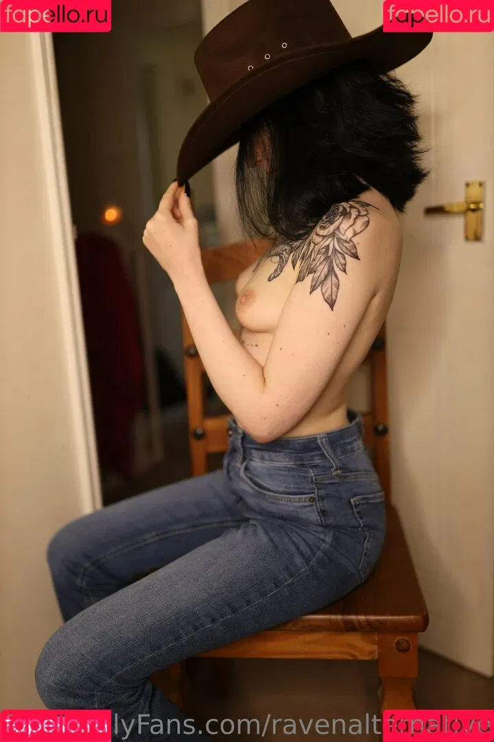 raven_alternative / ravenalternative Onlyfans Photo Gallery 