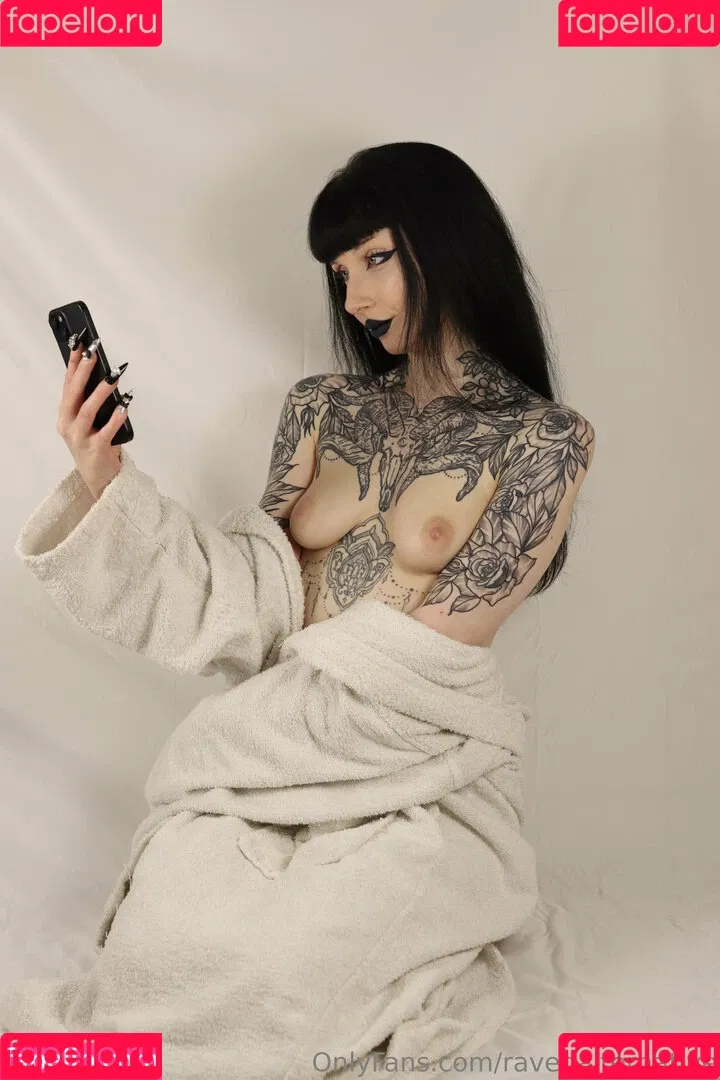 raven_alternative / ravenalternative Onlyfans Photo Gallery 