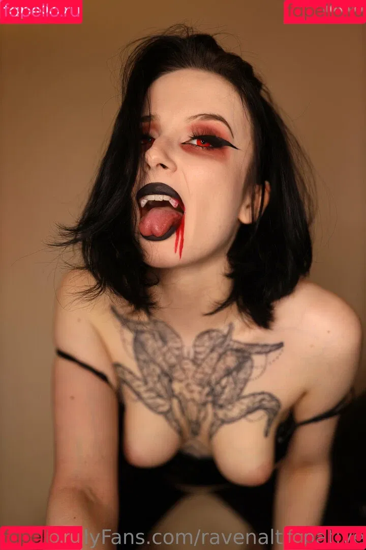 raven_alternative / ravenalternative Onlyfans Photo Gallery 